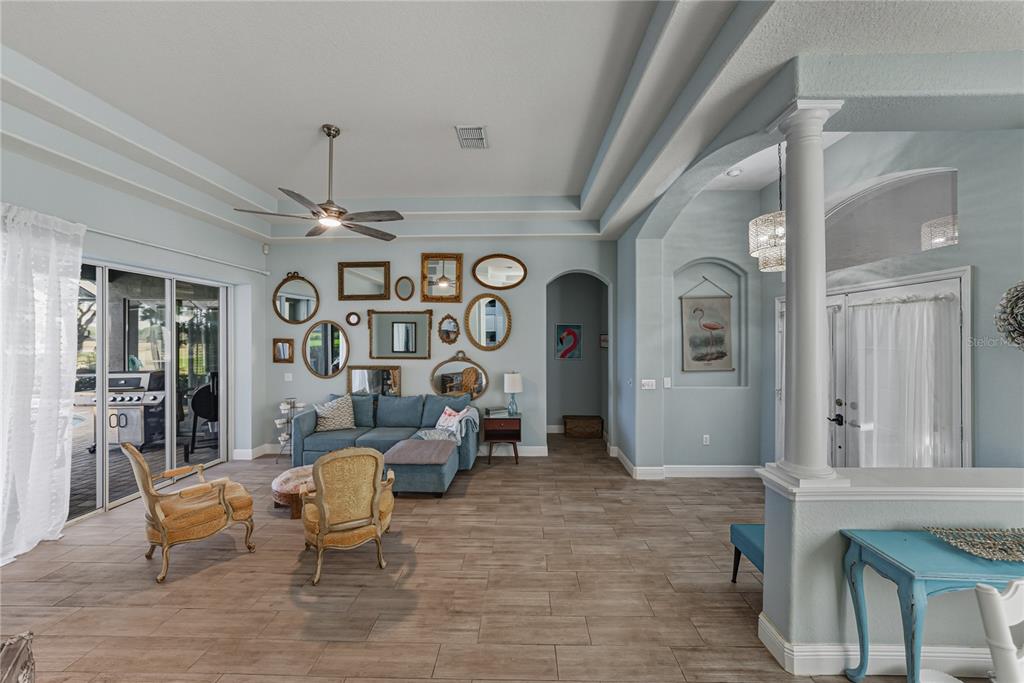 Plant City, Florida, 33566, United States, 4 Bedrooms Bedrooms, ,3 BathroomsBathrooms,Residential,For Sale,1996052