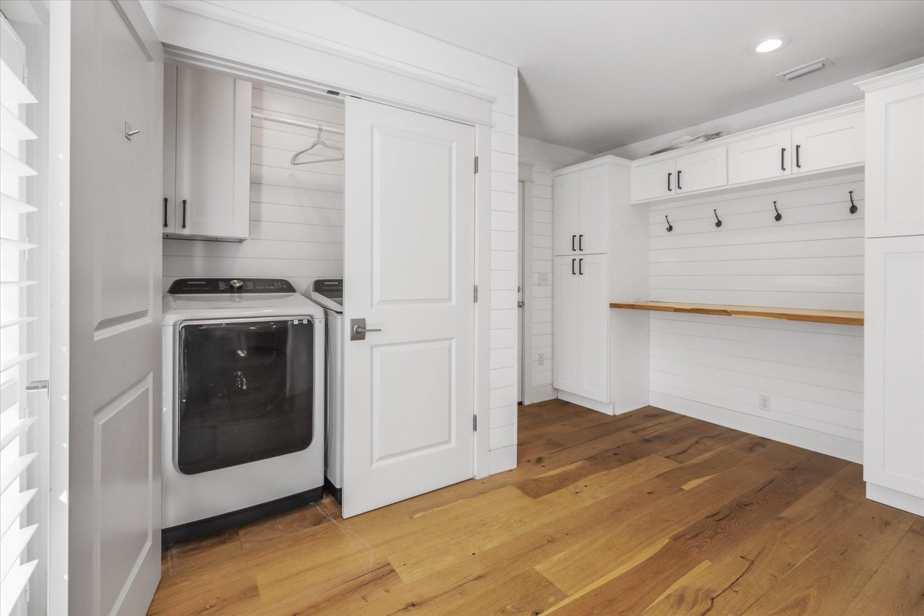 Tallahassee, Florida, 32308-0927, United States, 4 Bedrooms Bedrooms, ,3 BathroomsBathrooms,Residential,For Sale,1981532