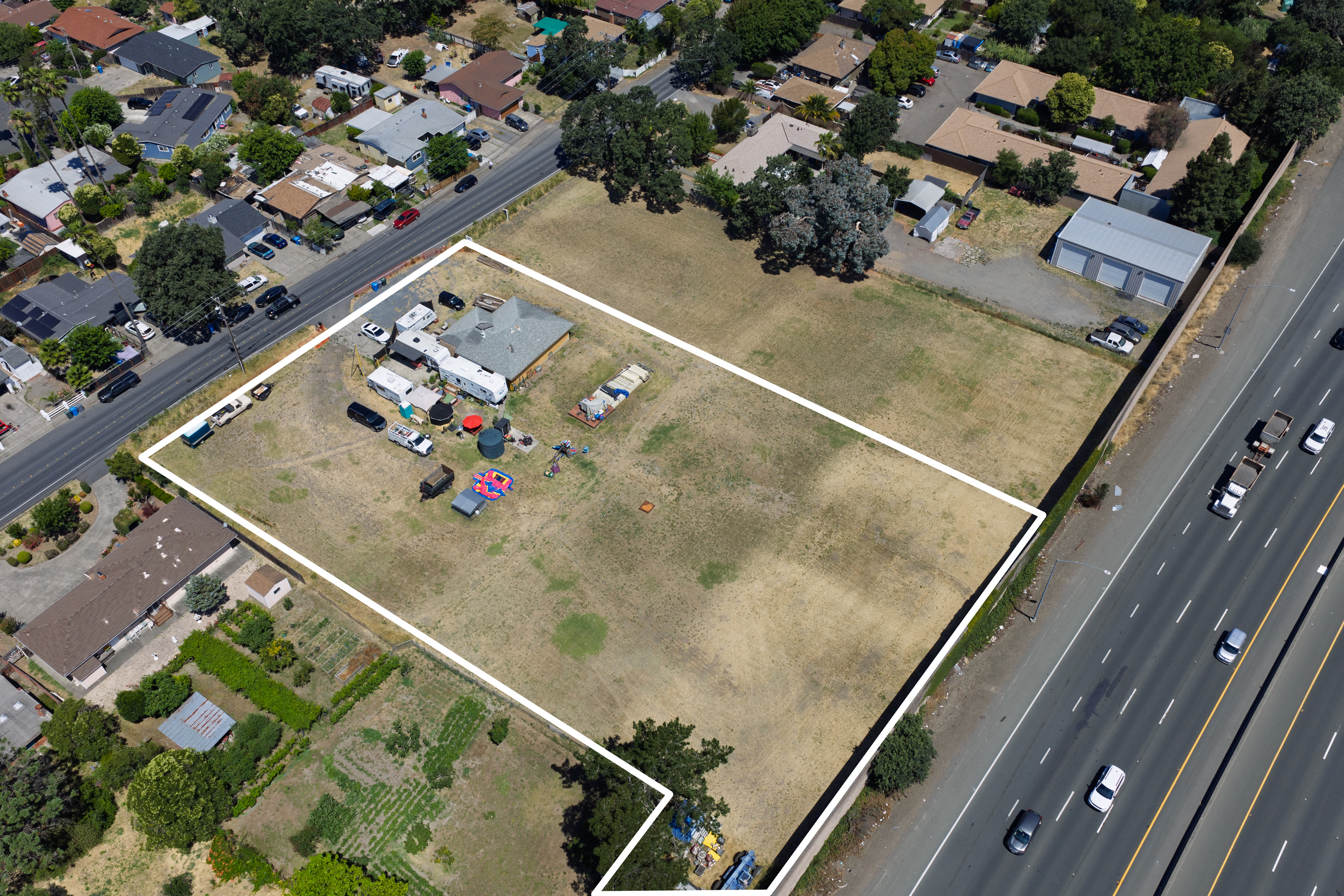  2180 Corby Avenue, Santa Rosa, CA 95407 - 物件實景