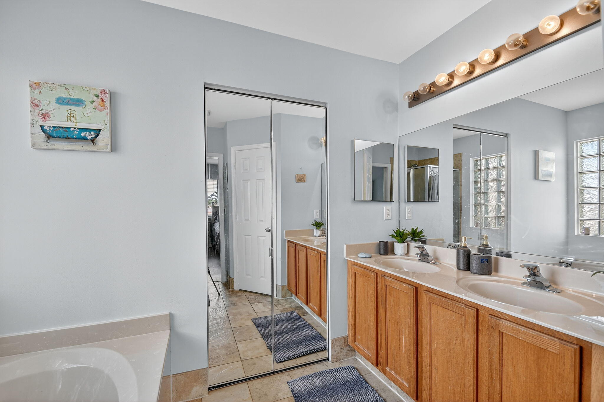 Lake Worth, Florida, 33463, United States, 4 Bedrooms Bedrooms, ,3 BathroomsBathrooms,Residential,For Sale,1995756