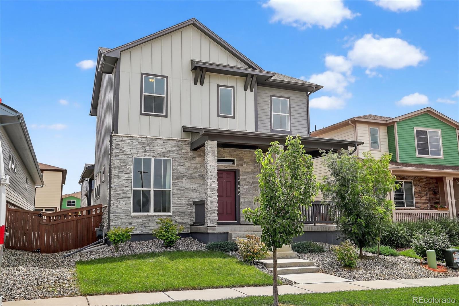 Aurora, Colorado, 80019, United States, 4 Bedrooms Bedrooms, ,3 BathroomsBathrooms,Residential,For Sale,1901325