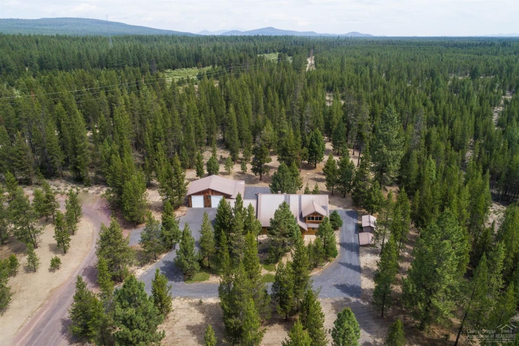  140643 KAMLOOP LN Gilchrist, OR 97737 - 物件實景