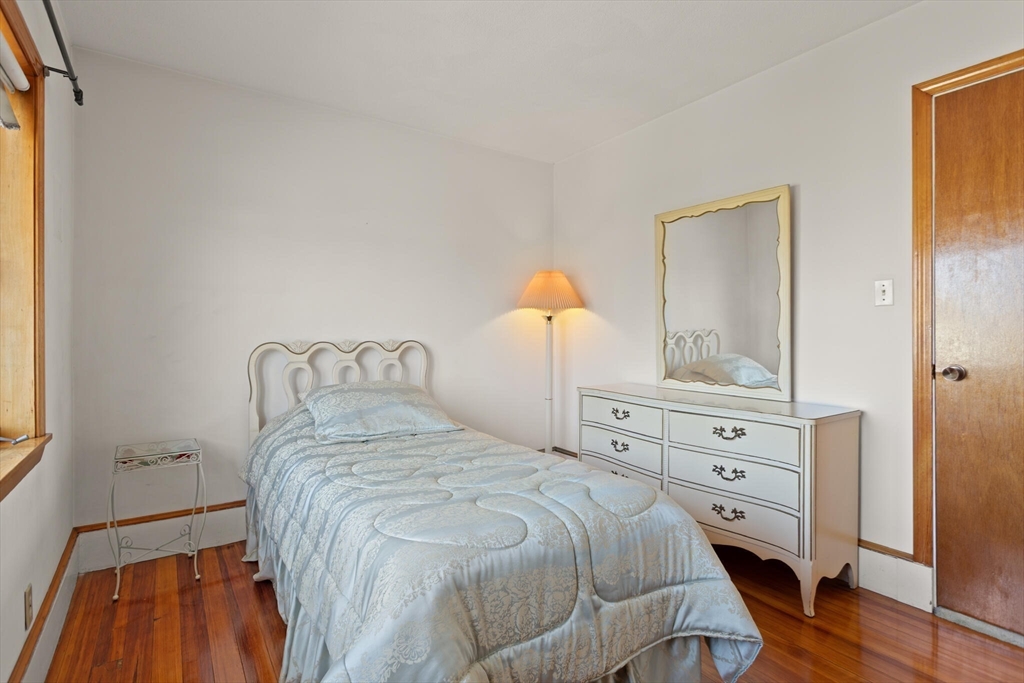 Medford, Massachusetts, 02155, United States, 4 Bedrooms Bedrooms, ,2 BathroomsBathrooms,Residential,For Sale,1935806