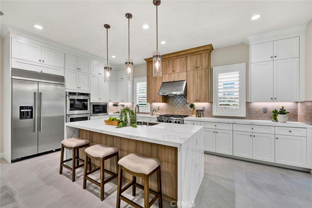 Lake Forest, California, 92630, United States, 4 Bedrooms Bedrooms, ,5 BathroomsBathrooms,Residential,For Sale,1988147