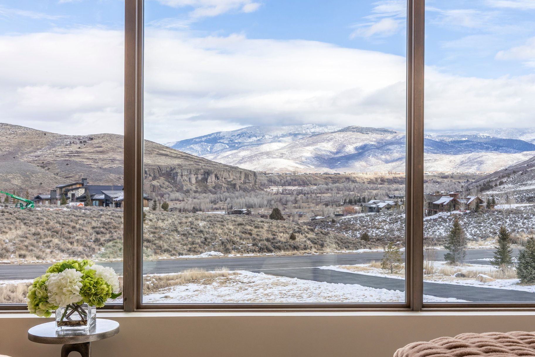  Beautiful Modern Custom Home with Rock Cliff Views at Victory Ranch - 物件實景
