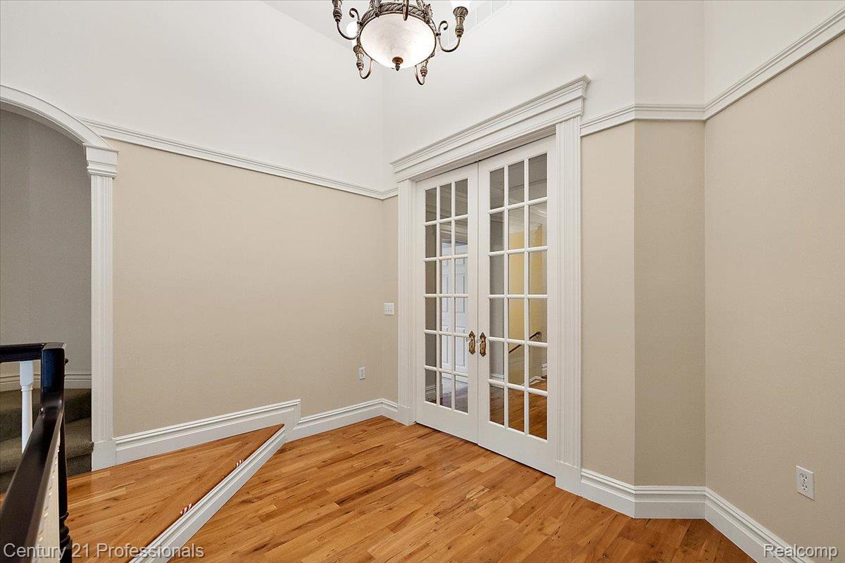 Clarkston, Michigan, 48346, United States, 4 Bedrooms Bedrooms, ,7 BathroomsBathrooms,Residential,For Sale,2048841