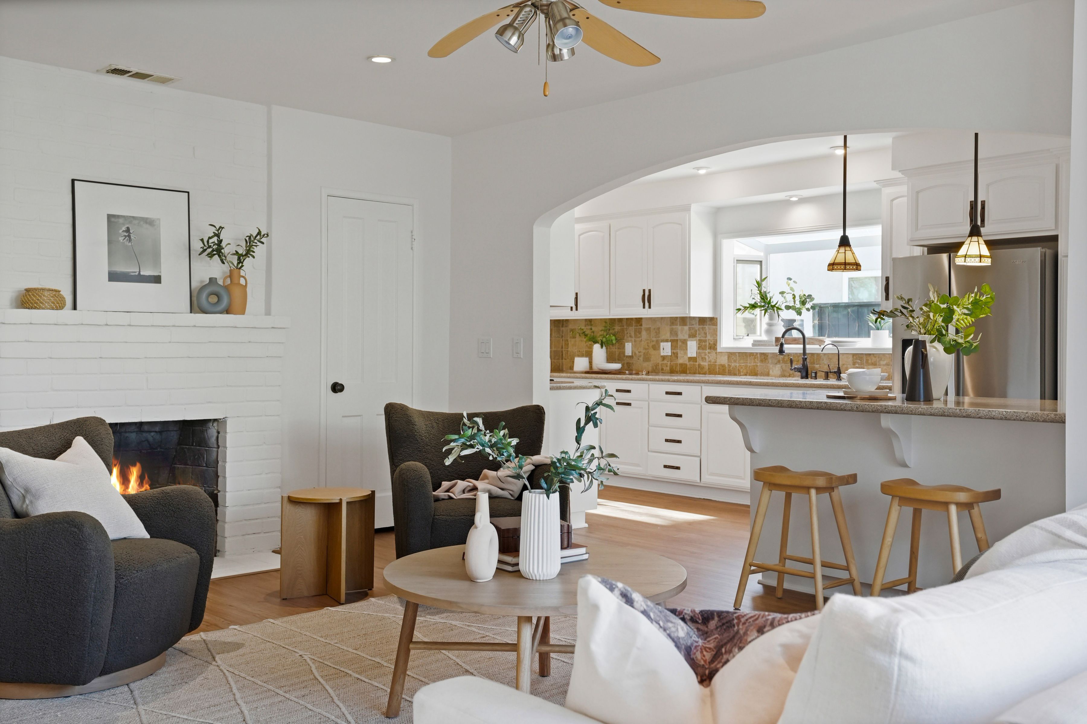  6506 Colbath Avenue - 物件實景