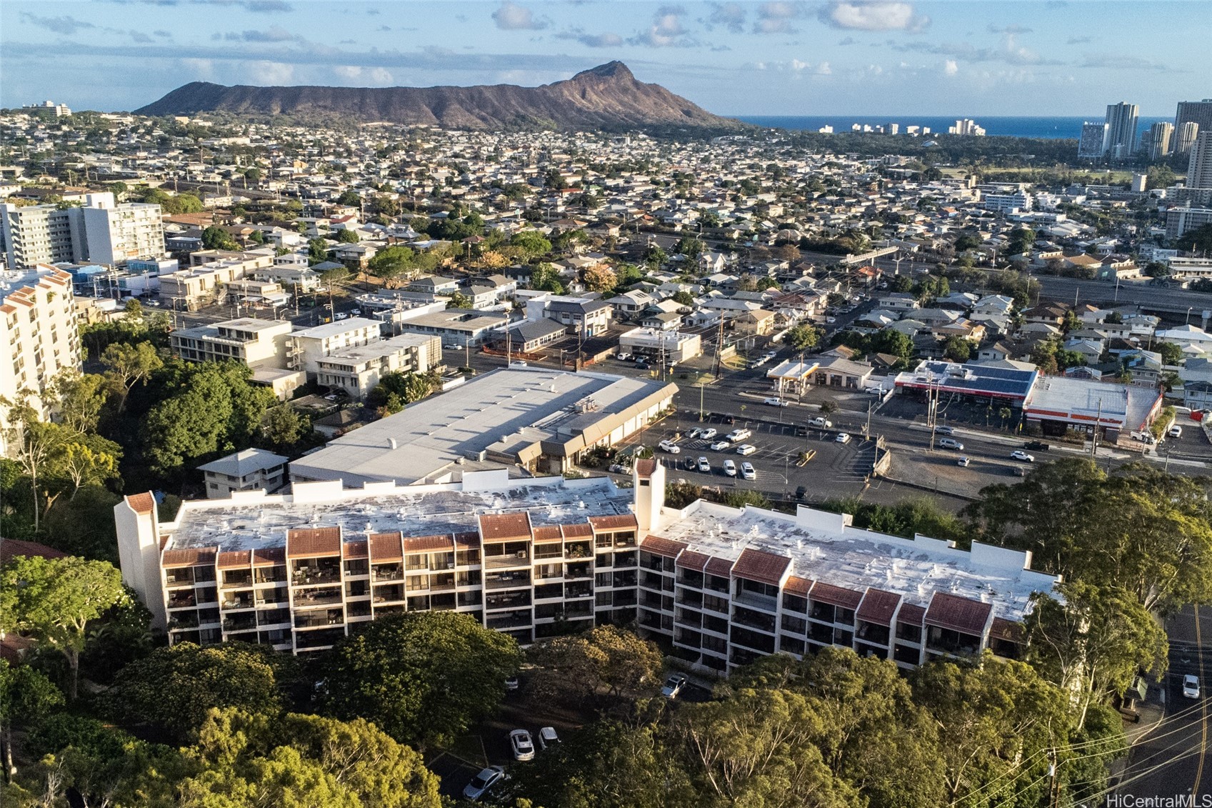 Honolulu, Hawaii, 96816, United States, 2 Bedrooms Bedrooms, ,2 BathroomsBathrooms,Residential,For Sale,1766362