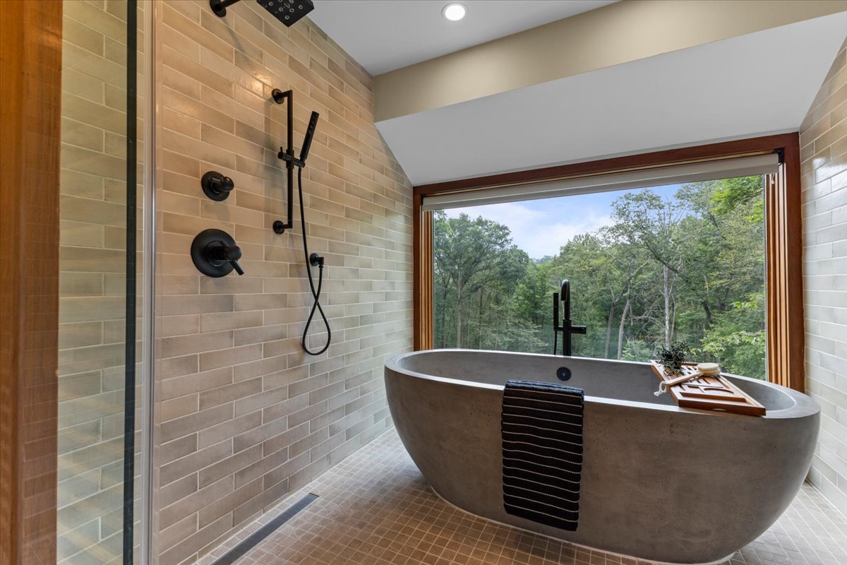 Bernardsville, New Jersey, 07924, United States, 5 Bedrooms Bedrooms, ,6 BathroomsBathrooms,Residential,For Sale,1981424