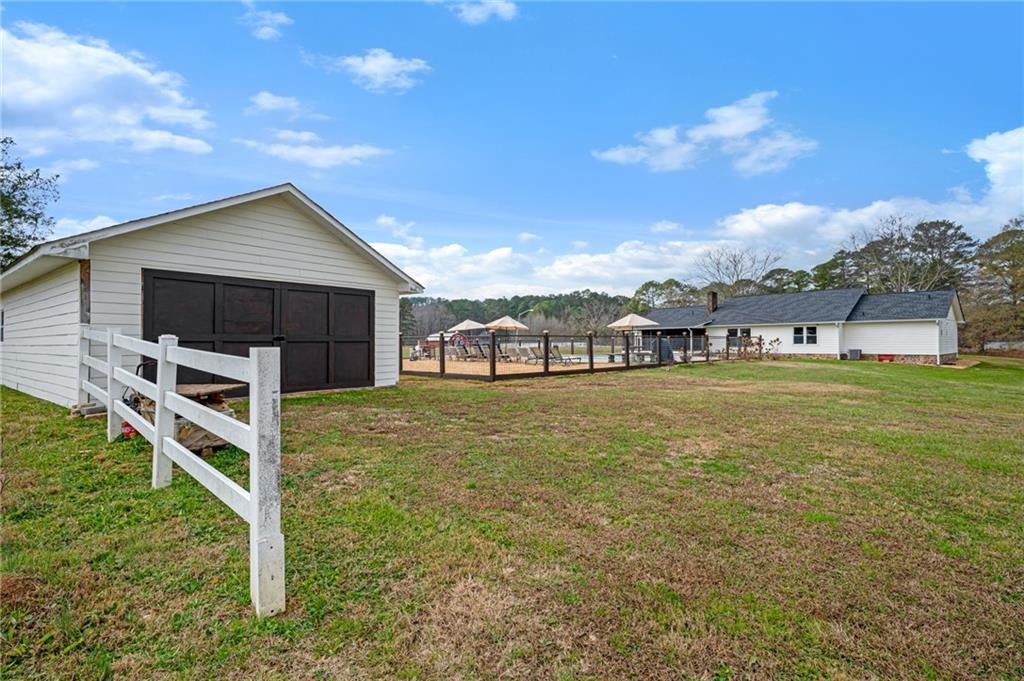 Calhoun, Georgia, 30701, United States, 4 Bedrooms Bedrooms, ,4 BathroomsBathrooms,Residential,For Sale,2005129