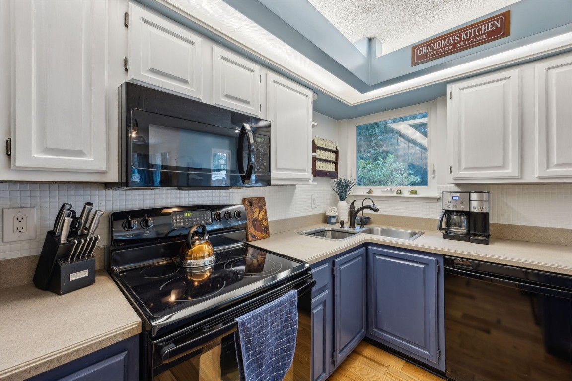 Fernandina Beach, Florida, 32034, United States, 3 Bedrooms Bedrooms, ,2 BathroomsBathrooms,Residential,For Sale,1985756