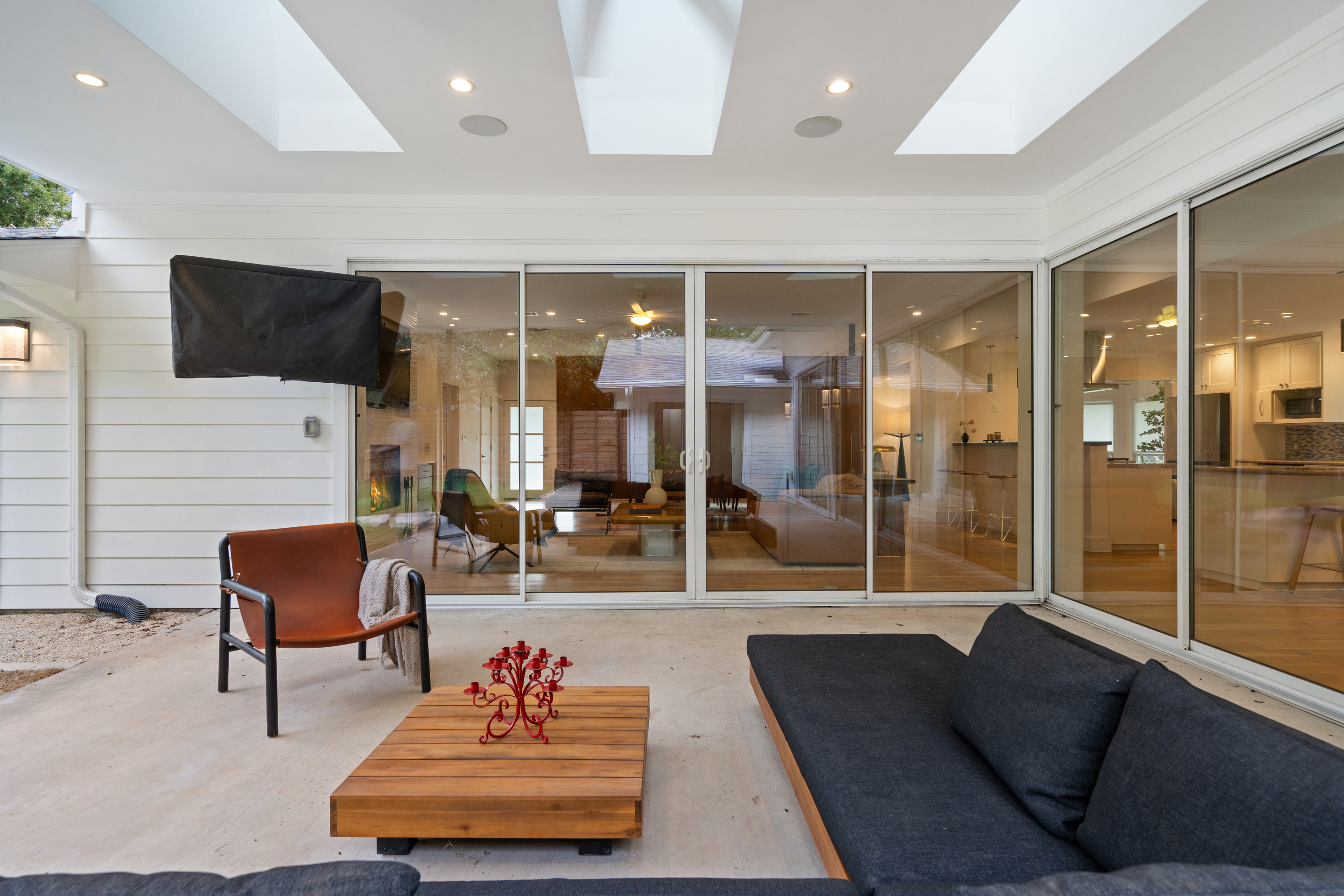 Midcentury Modern NW Hills Off Market - Lap Pool, Huge Windows, Renovated - 物件實景