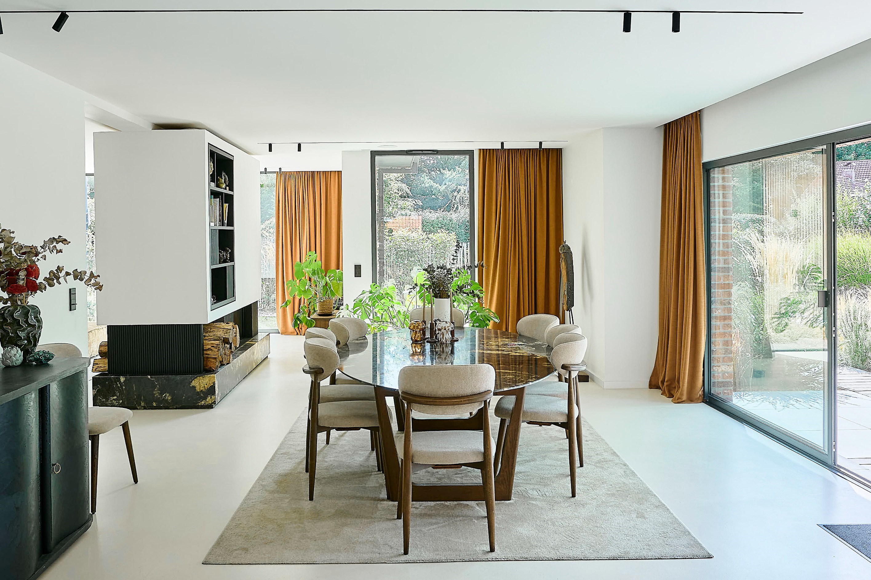  Substantial Family Residence in Croix - 物件實景