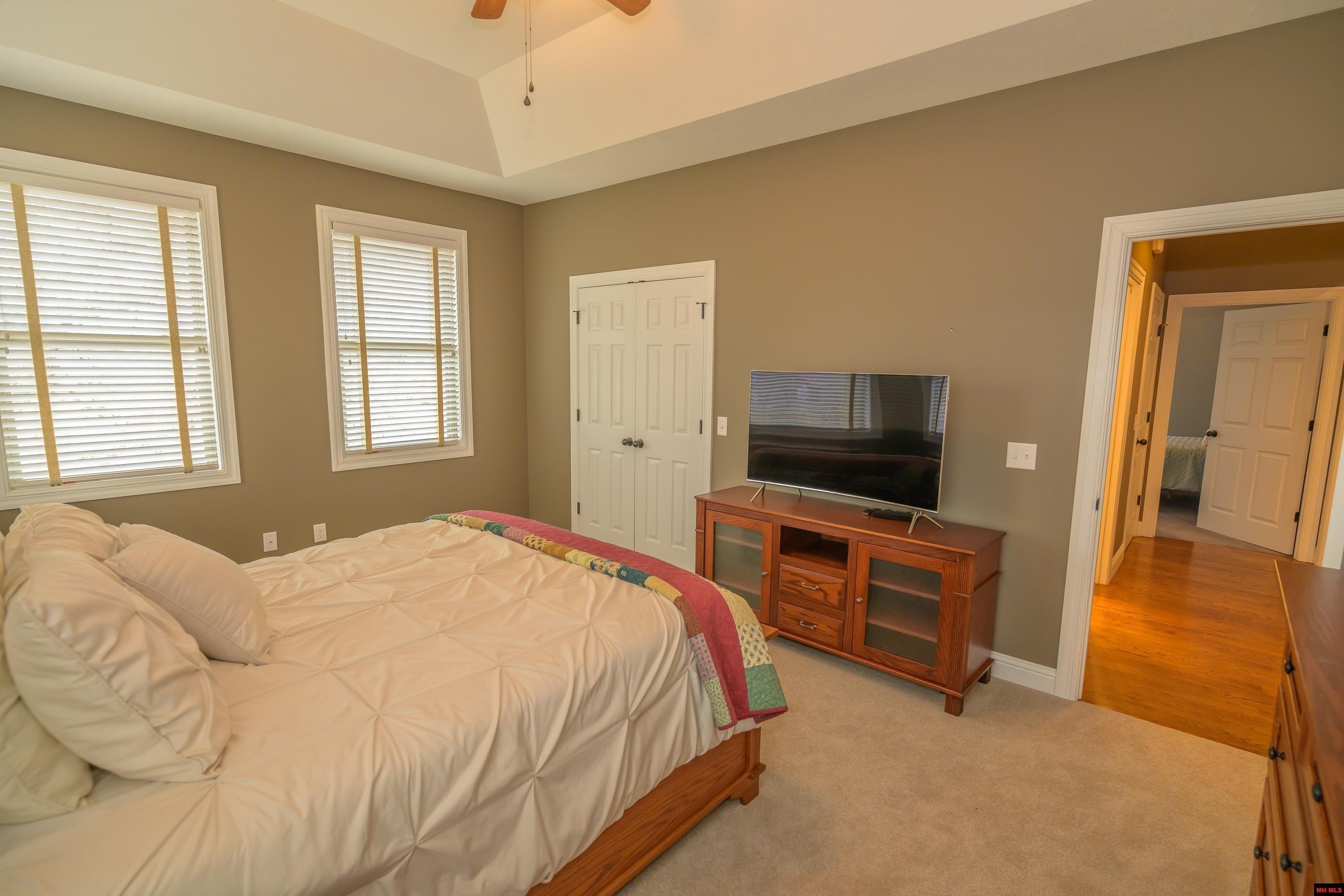 Mountain Home, Arkansas, 72653, United States, 3 Bedrooms Bedrooms, ,2 BathroomsBathrooms,Residential,For Sale,2033184