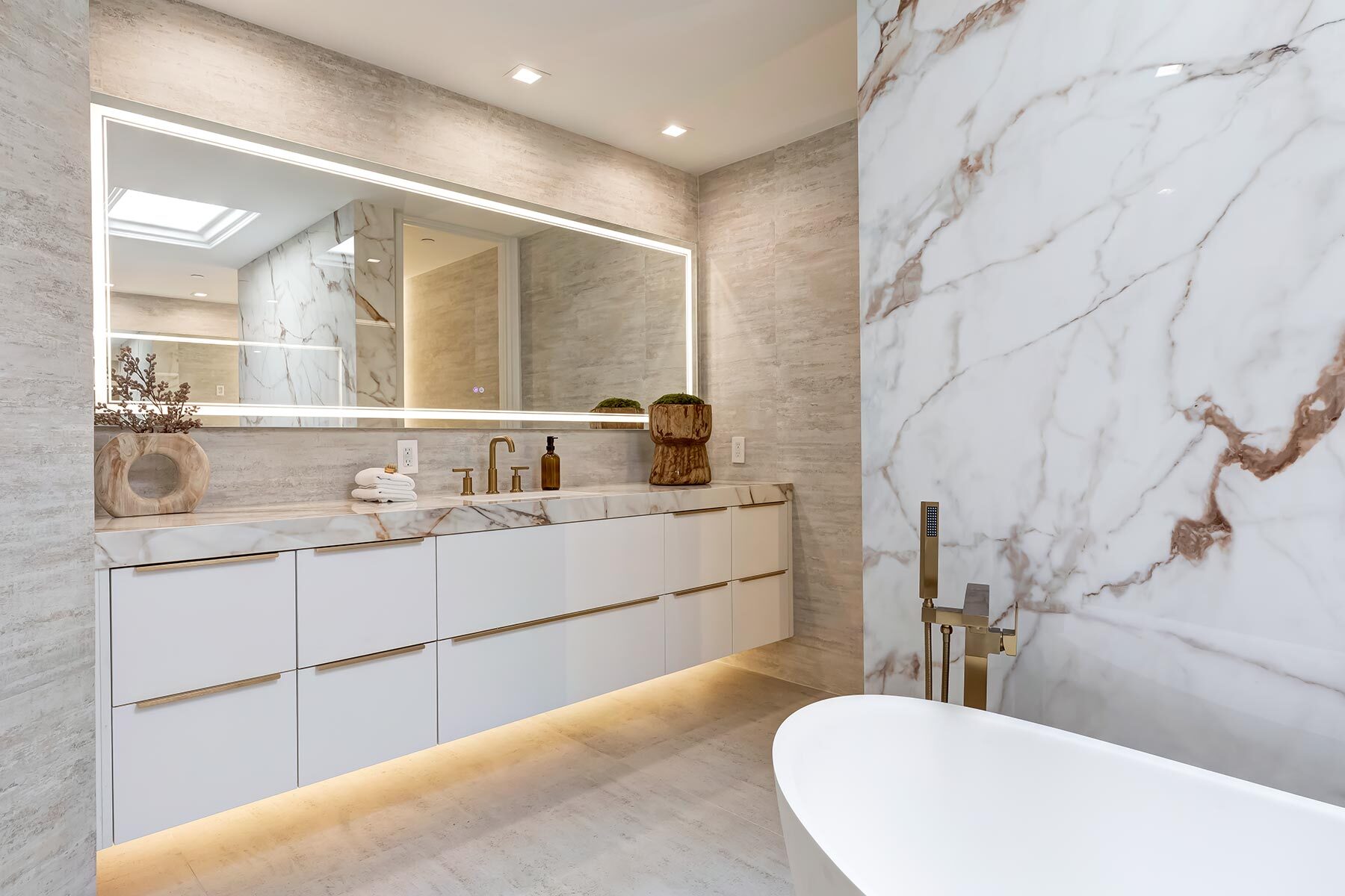  300 North Swall Drive - 物件實景