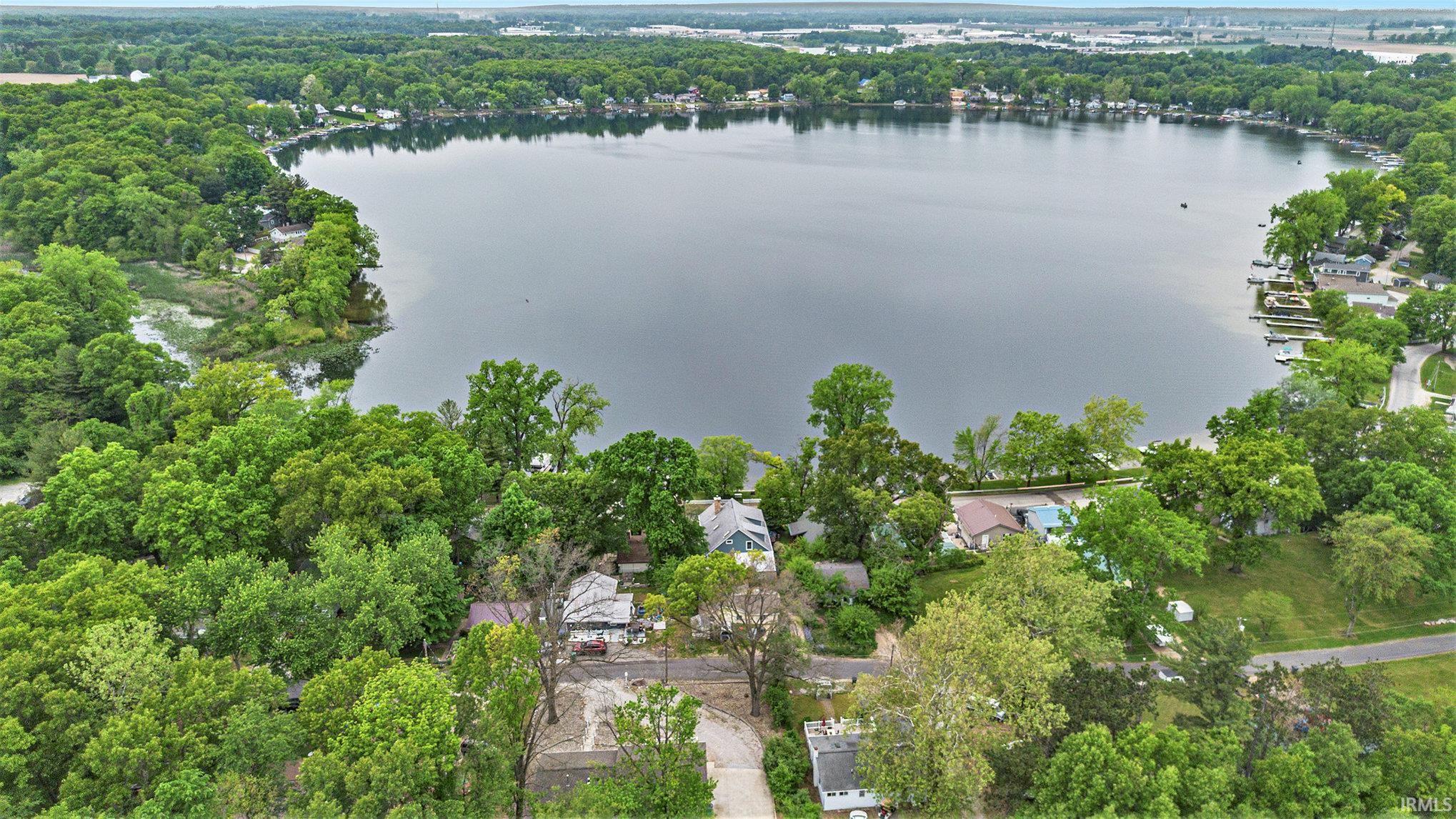 Shipshewana, Indiana, 46565, United States, 2 Bedrooms Bedrooms, ,3 BathroomsBathrooms,Residential,For Sale,1982813