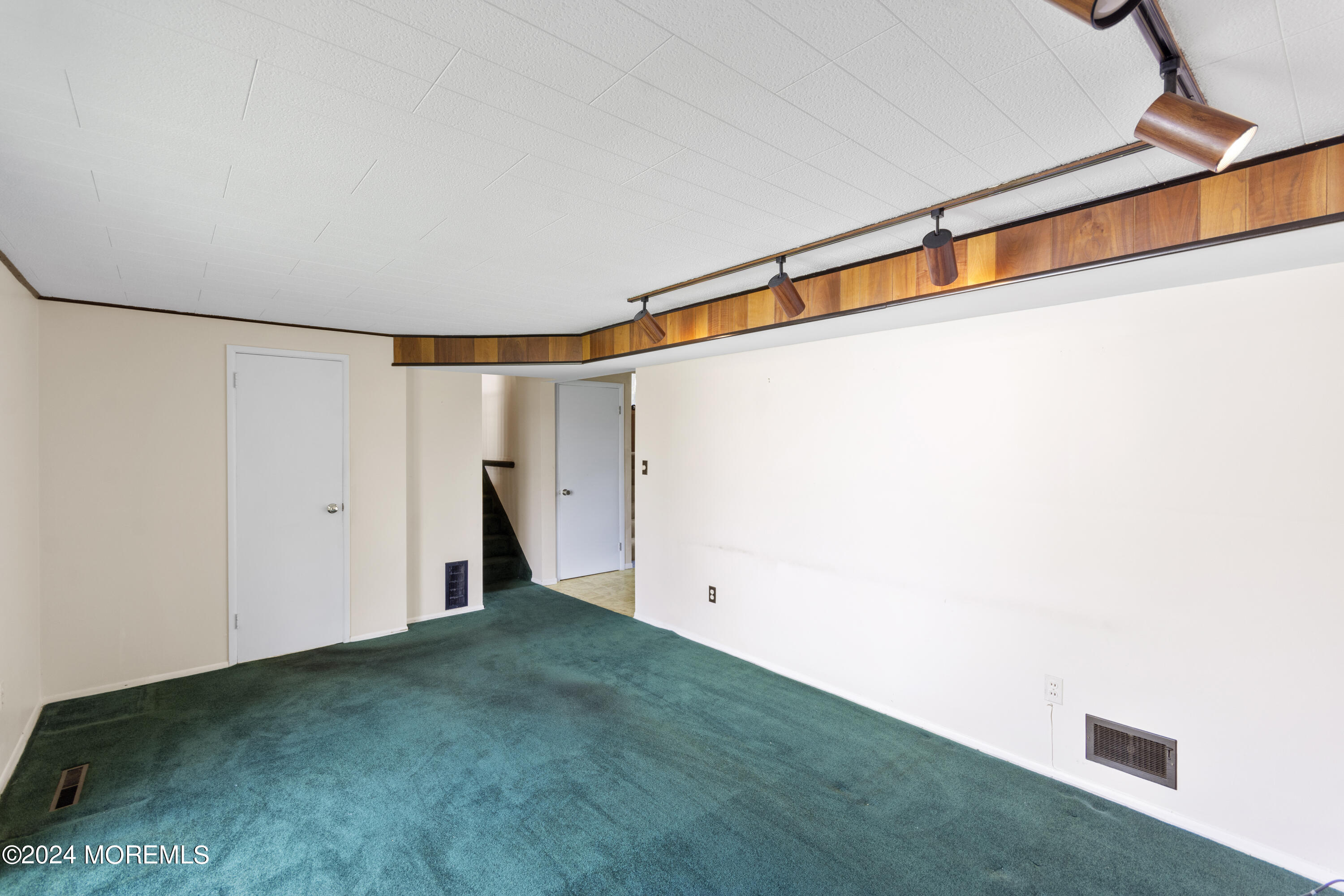Old Bridge, New Jersey, 08857, United States, 3 Bedrooms Bedrooms, ,2 BathroomsBathrooms,Residential,For Sale,1872479