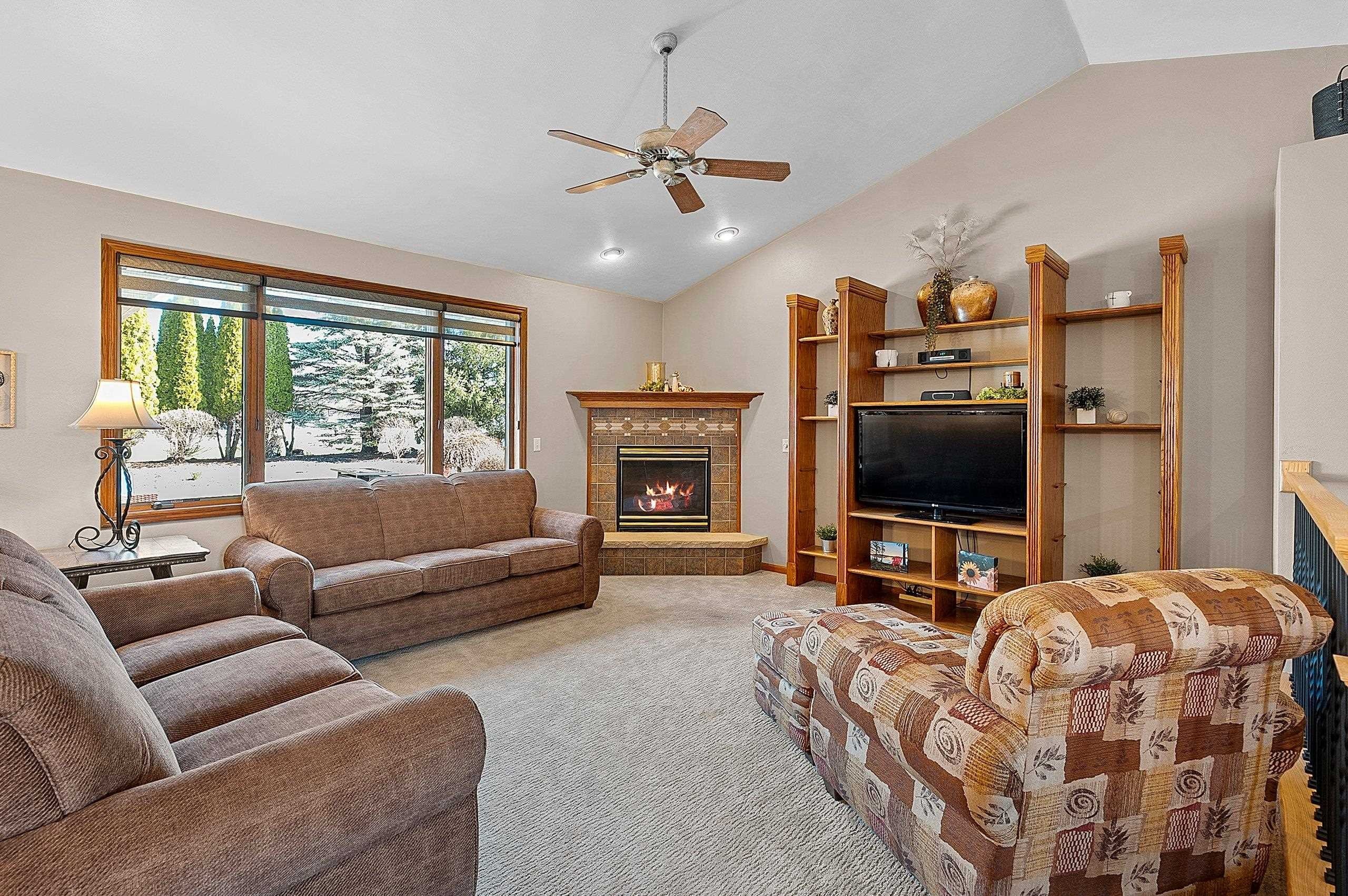 GREEN BAY, Wisconsin, 54313, United States, 4 Bedrooms Bedrooms, ,4 BathroomsBathrooms,Residential,For Sale,2048613