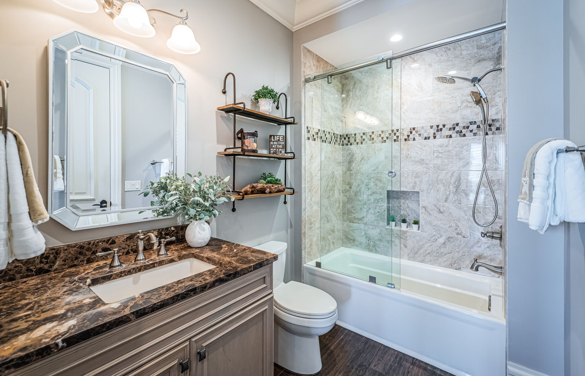 Redington Shores, Florida, 33708, United States, 5 Bedrooms Bedrooms, ,6 BathroomsBathrooms,Residential,For Sale,1921894