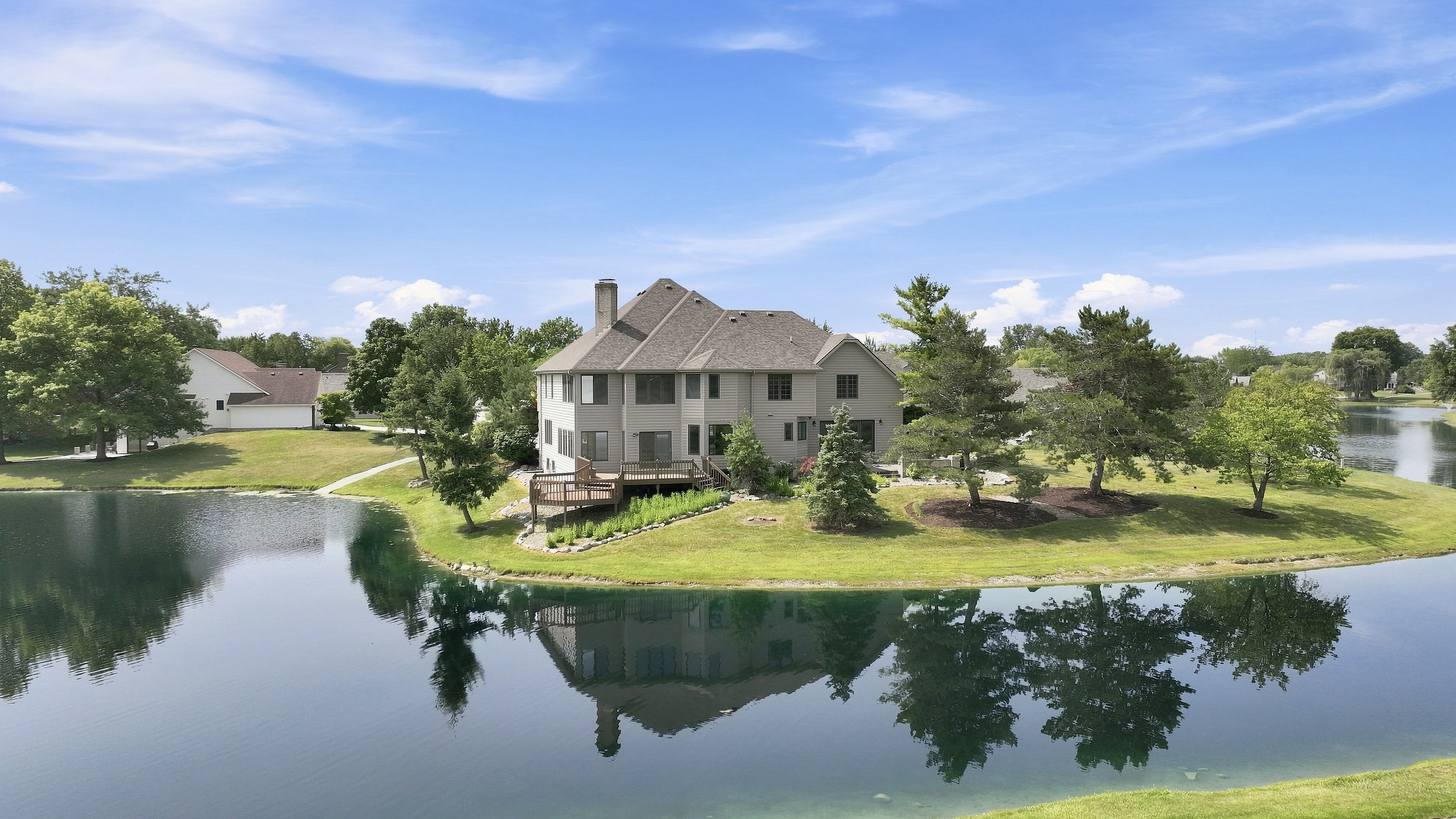  One of a Kind Estate on a Picturesque Lot - 物件實景