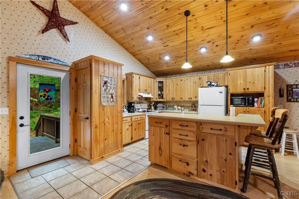 Remsen, New York, 13438, United States, 3 Bedrooms Bedrooms, ,2 BathroomsBathrooms,Residential,For Sale,1960610