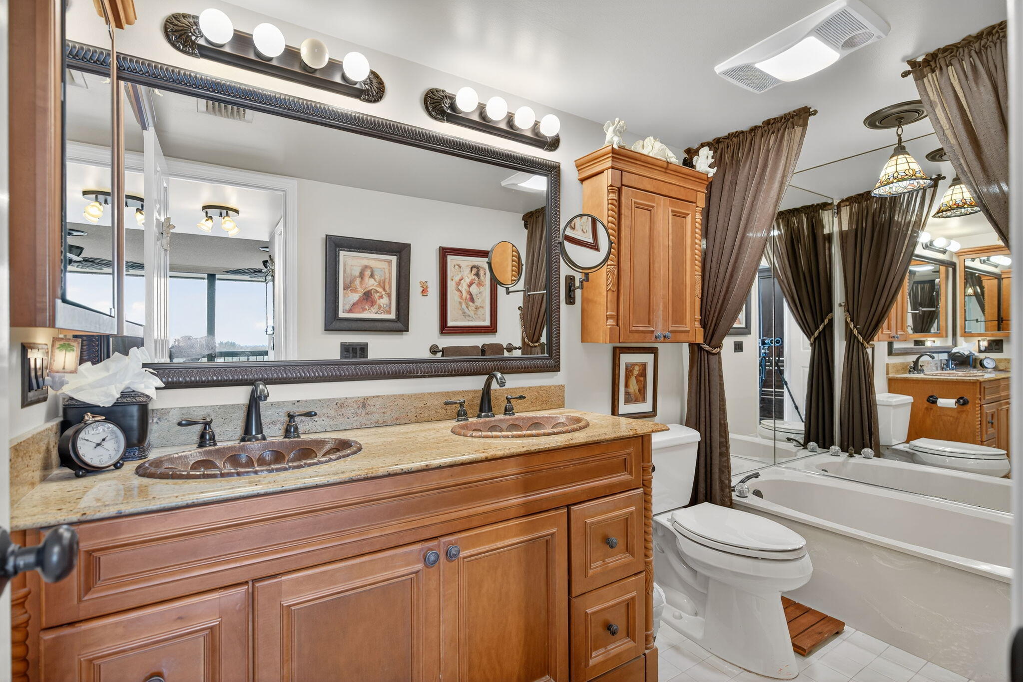 North Palm Beach, Florida, 33408, United States, 2 Bedrooms Bedrooms, ,2 BathroomsBathrooms,Residential,For Sale,1940741