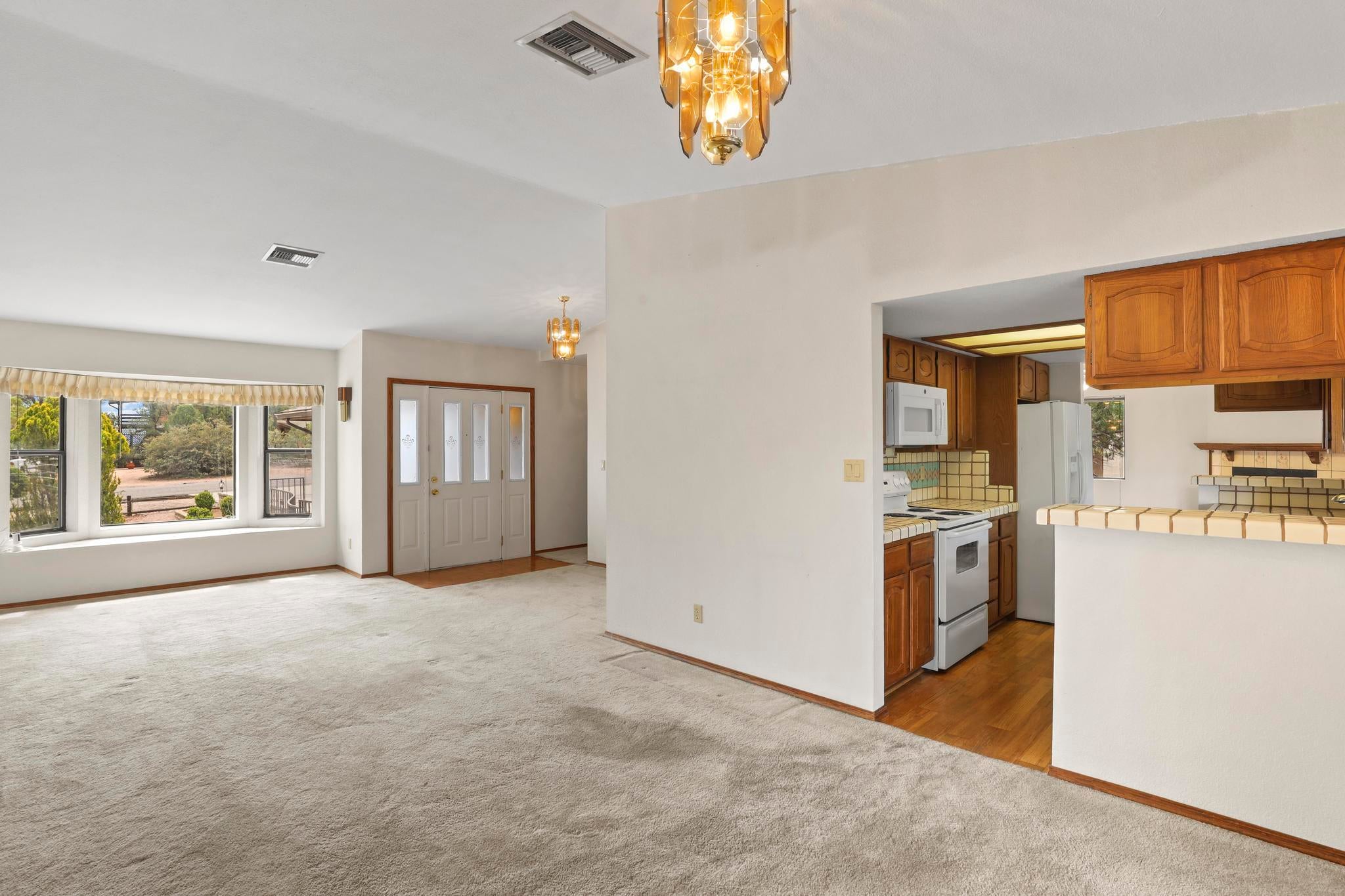 Payson, Arizona, 85541, United States, 5 Bedrooms Bedrooms, ,3 BathroomsBathrooms,Residential,For Sale,1805847