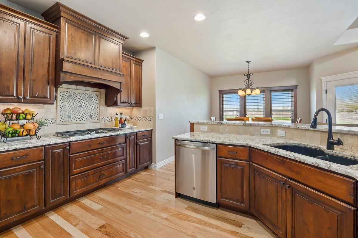 3971 N E 3610, Kimberly, Idaho, 83341, United States, 4 Bedrooms Bedrooms, ,3 BathroomsBathrooms,Residential,For Sale,3971 N E 3610,1614428