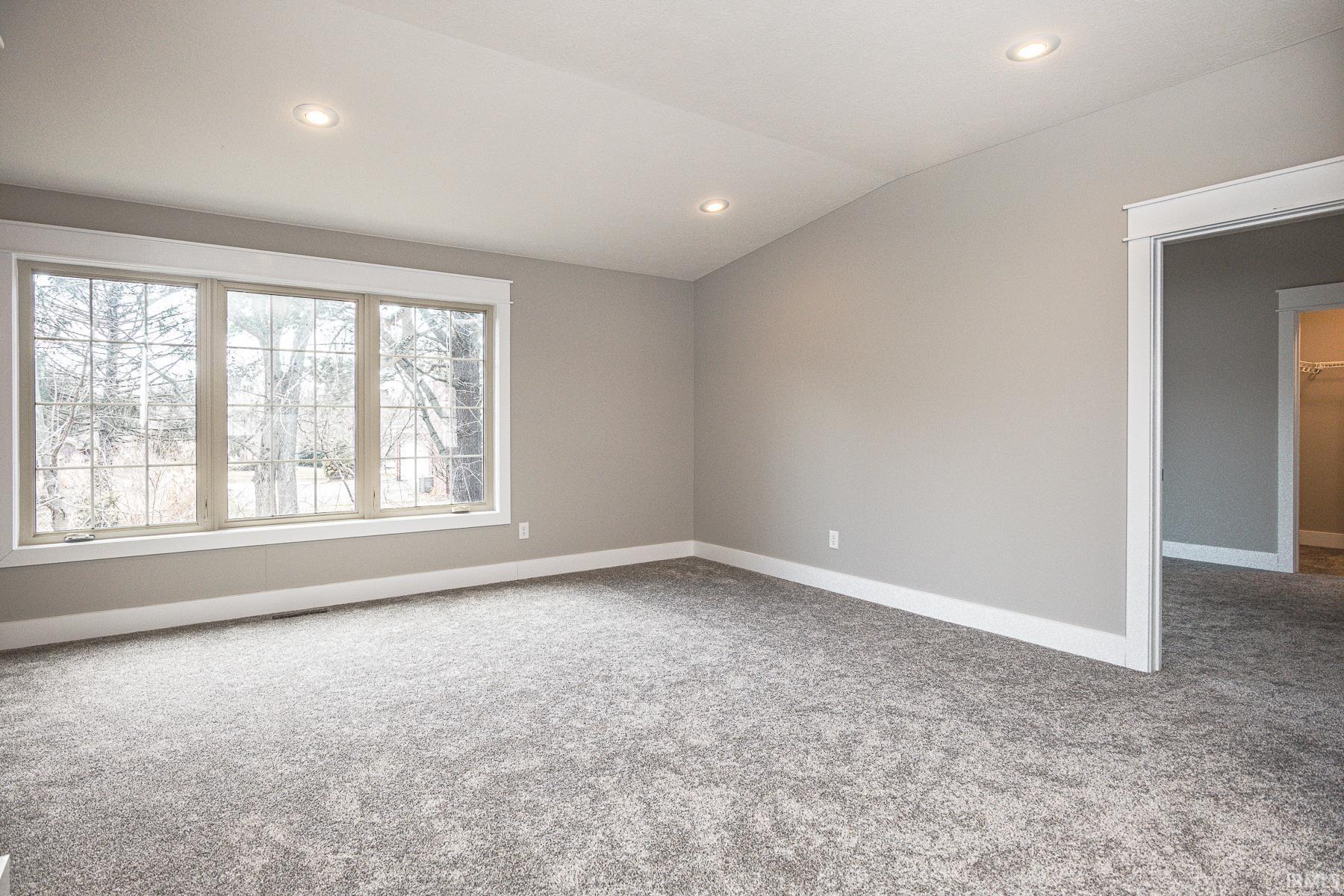 Bloomington, Indiana, 47401, United States, 4 Bedrooms Bedrooms, ,4 BathroomsBathrooms,Residential,For Sale,1980303