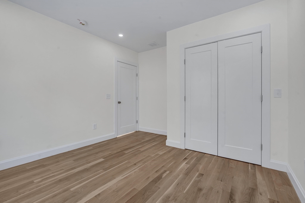 Rehoboth, Massachusetts, 02769, United States, 3 Bedrooms Bedrooms, ,4 BathroomsBathrooms,Residential,For Sale,2005285