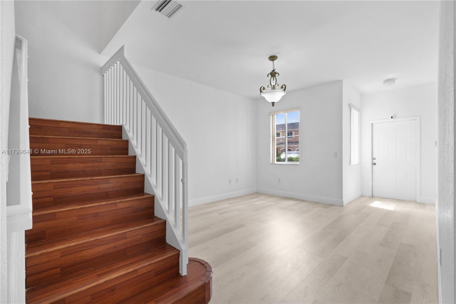 Miramar, Florida, 33025, United States, 4 Bedrooms Bedrooms, ,3 BathroomsBathrooms,Residential,For Sale,1805812