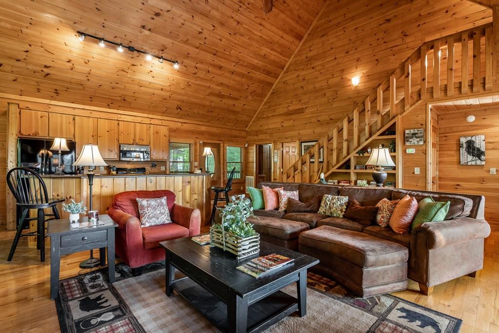 Mineral Bluff, Georgia, 30559, United States, 3 Bedrooms Bedrooms, ,3 BathroomsBathrooms,Residential,For Sale,1805584
