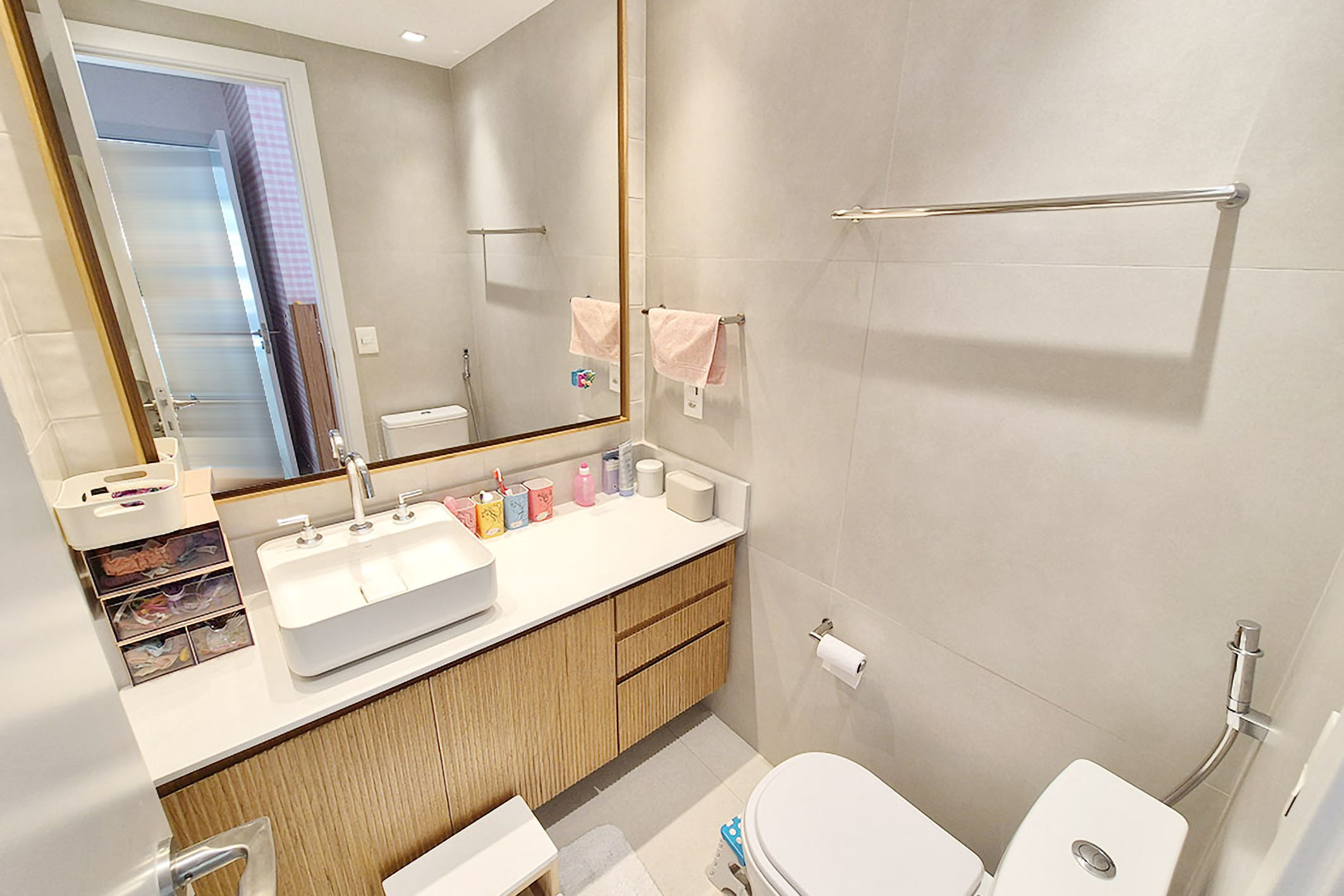  Apartment with 4 Suites and a Spacious Balcony in Jardim Botânico - 物件實景