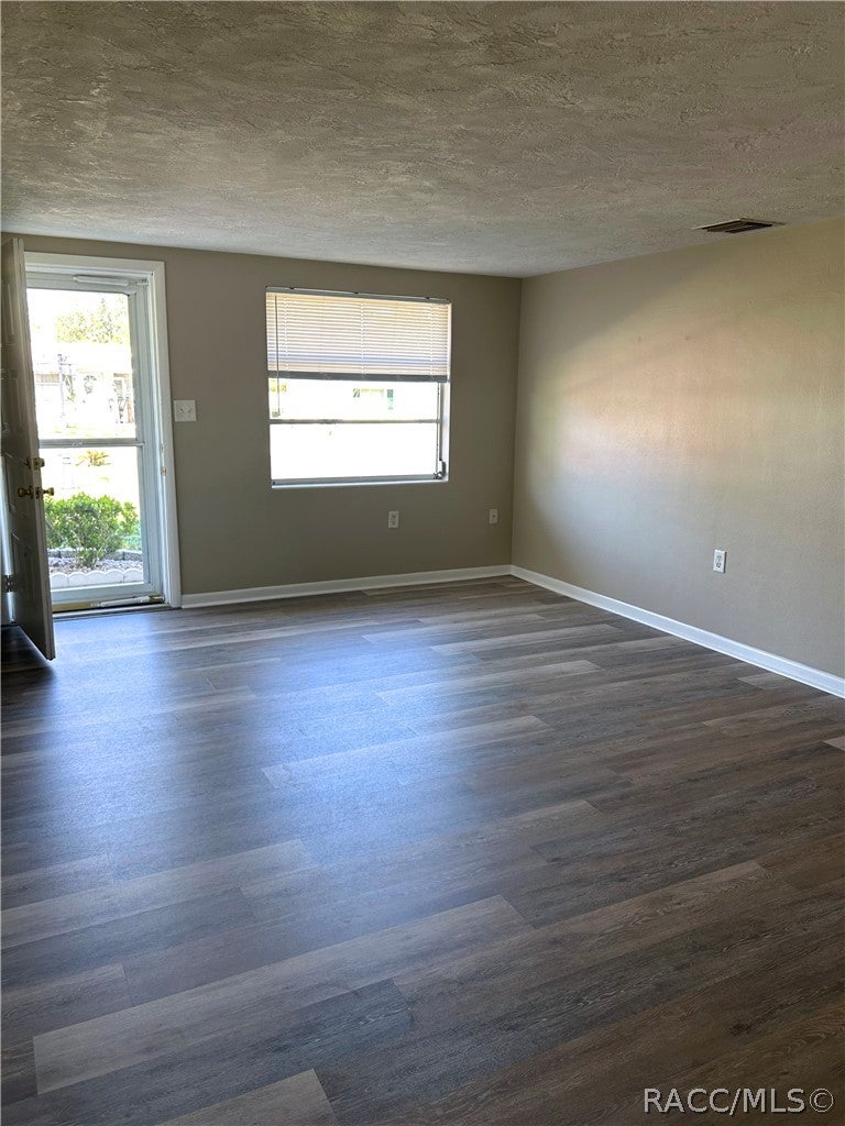 Donna St, Beverly Hills, FL 34465 #1
