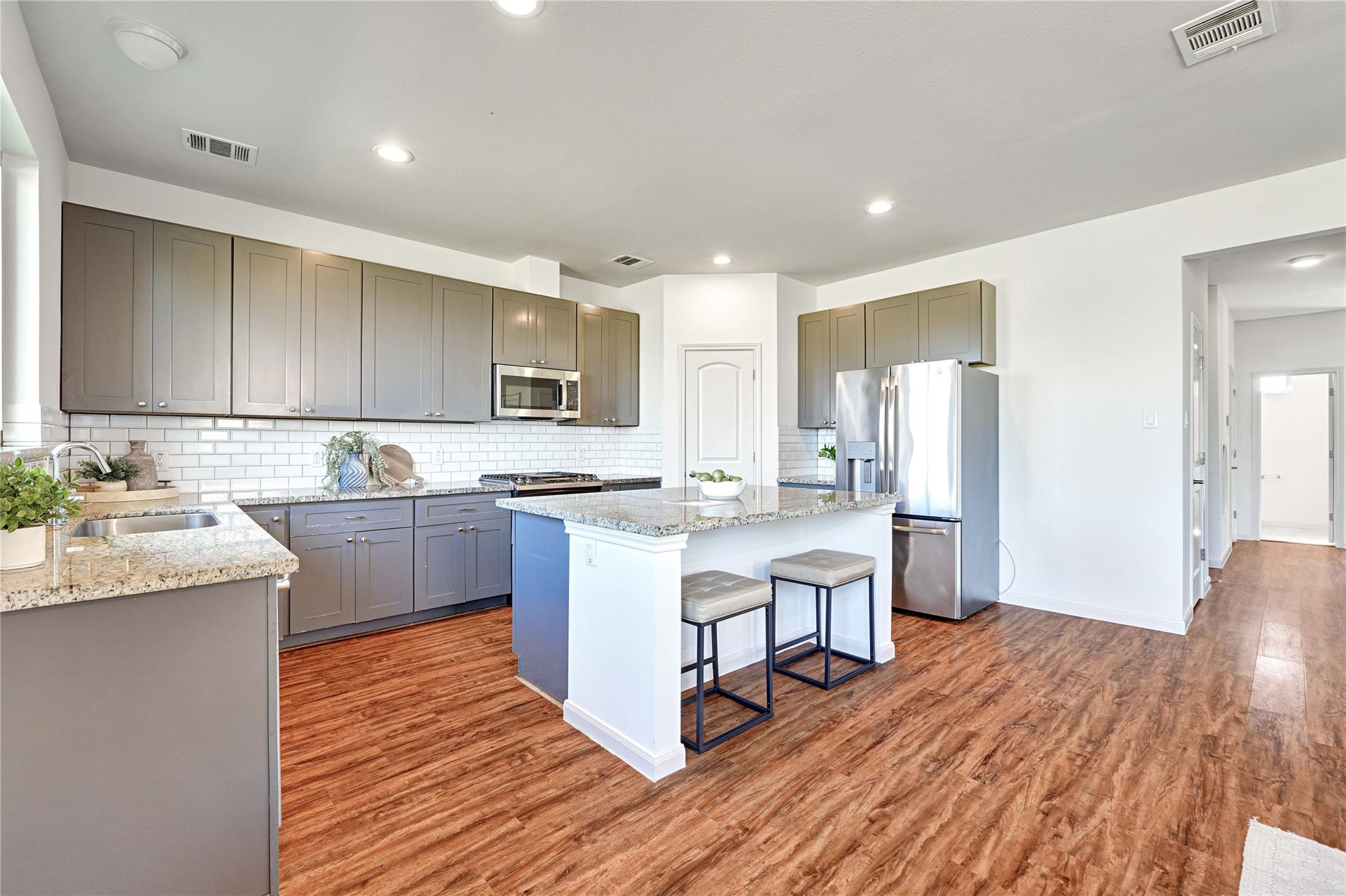 Richmond, Texas, 77407, United States, 5 Bedrooms Bedrooms, ,5 BathroomsBathrooms,Residential,For Sale,1975951