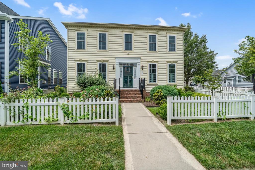 Milton, Delaware, 19968, United States, 4 Bedrooms Bedrooms, ,4 BathroomsBathrooms,Residential,For Sale,1901240