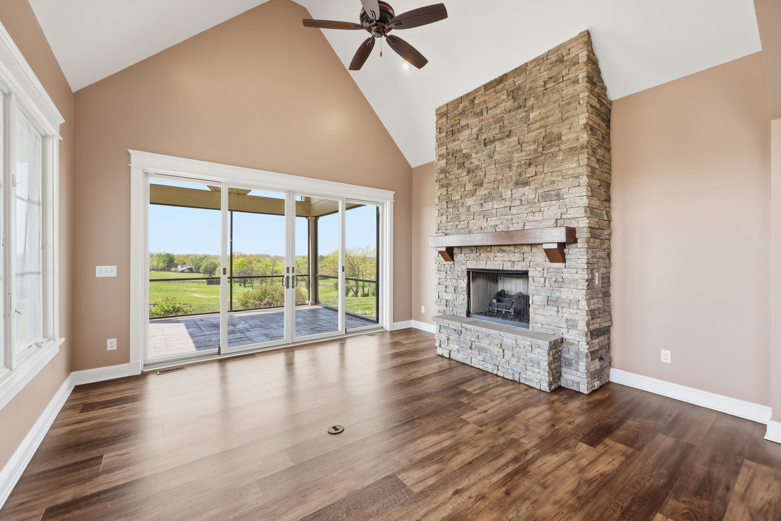  5142 Whites Lane - 物件實景