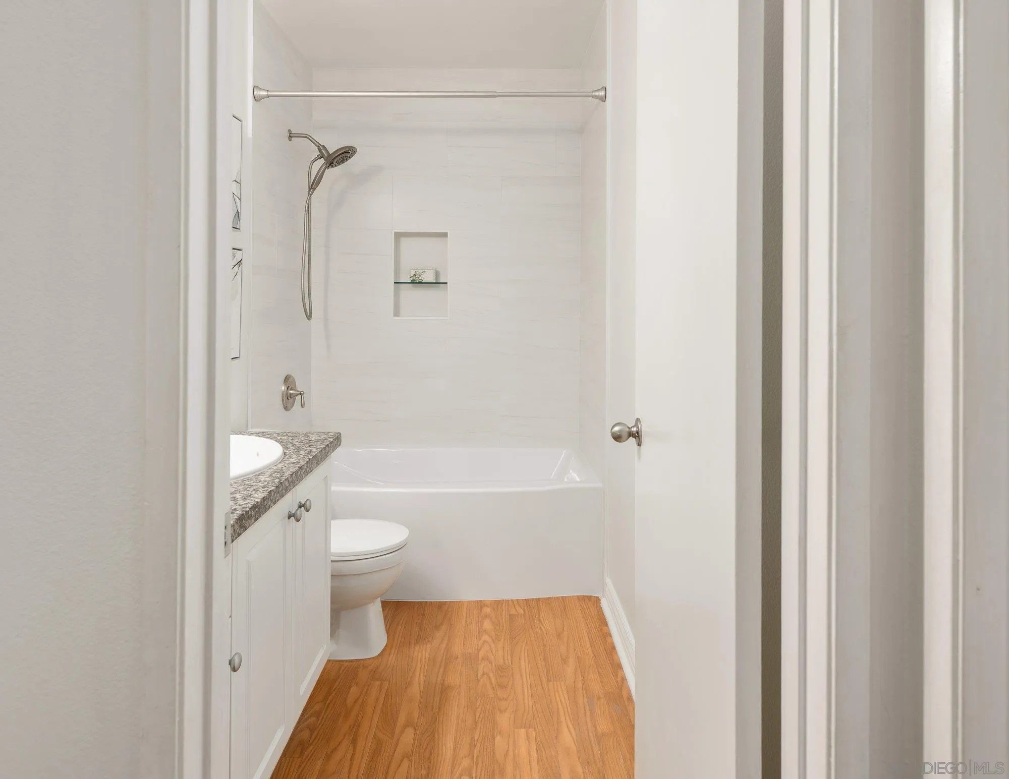 San Diego, California, 92127, United States, 2 Bedrooms Bedrooms, ,2 BathroomsBathrooms,Residential,For Sale,1954799