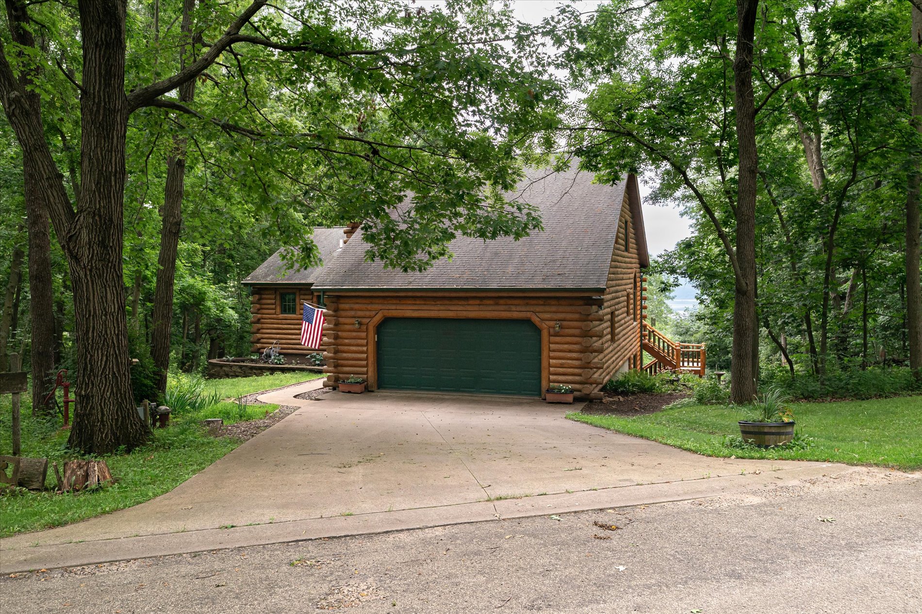 Ferryville, Wisconsin, 54628, United States, 3 Bedrooms Bedrooms, ,3 BathroomsBathrooms,Residential,For Sale,1904221