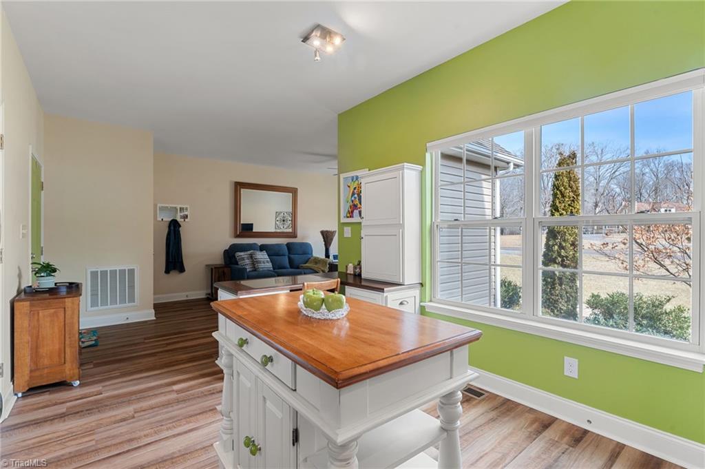 Lewisville, North Carolina, 27023, United States, 5 Bedrooms Bedrooms, ,4 BathroomsBathrooms,Residential,For Sale,1890092