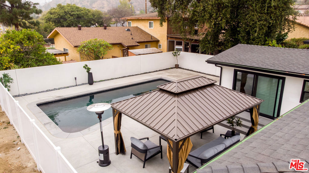 Duarte, California, 91010, United States, 6 Bedrooms Bedrooms, ,3 BathroomsBathrooms,Residential,For Sale,1836068