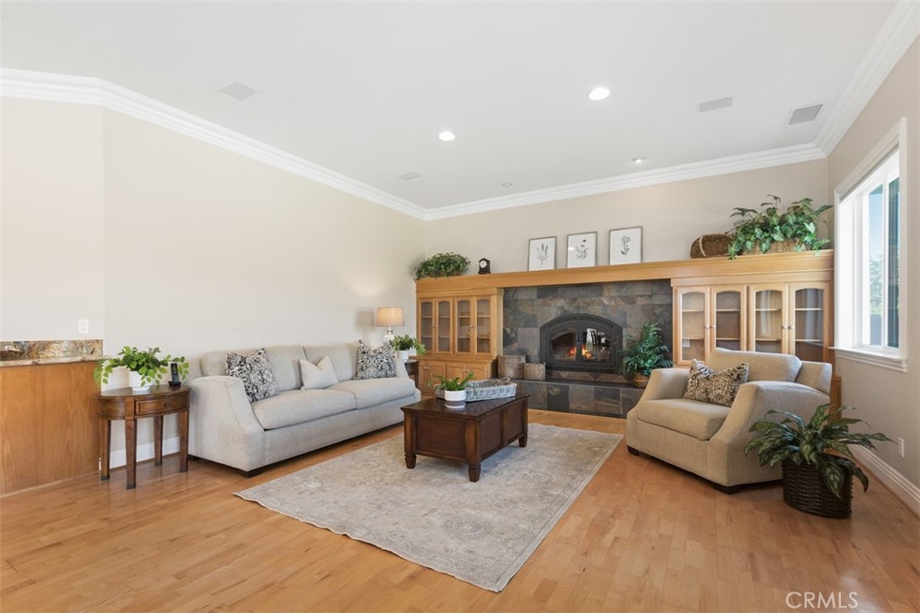 Temecula, California, 92590, United States, 4 Bedrooms Bedrooms, ,4 BathroomsBathrooms,Residential,For Sale,1980718