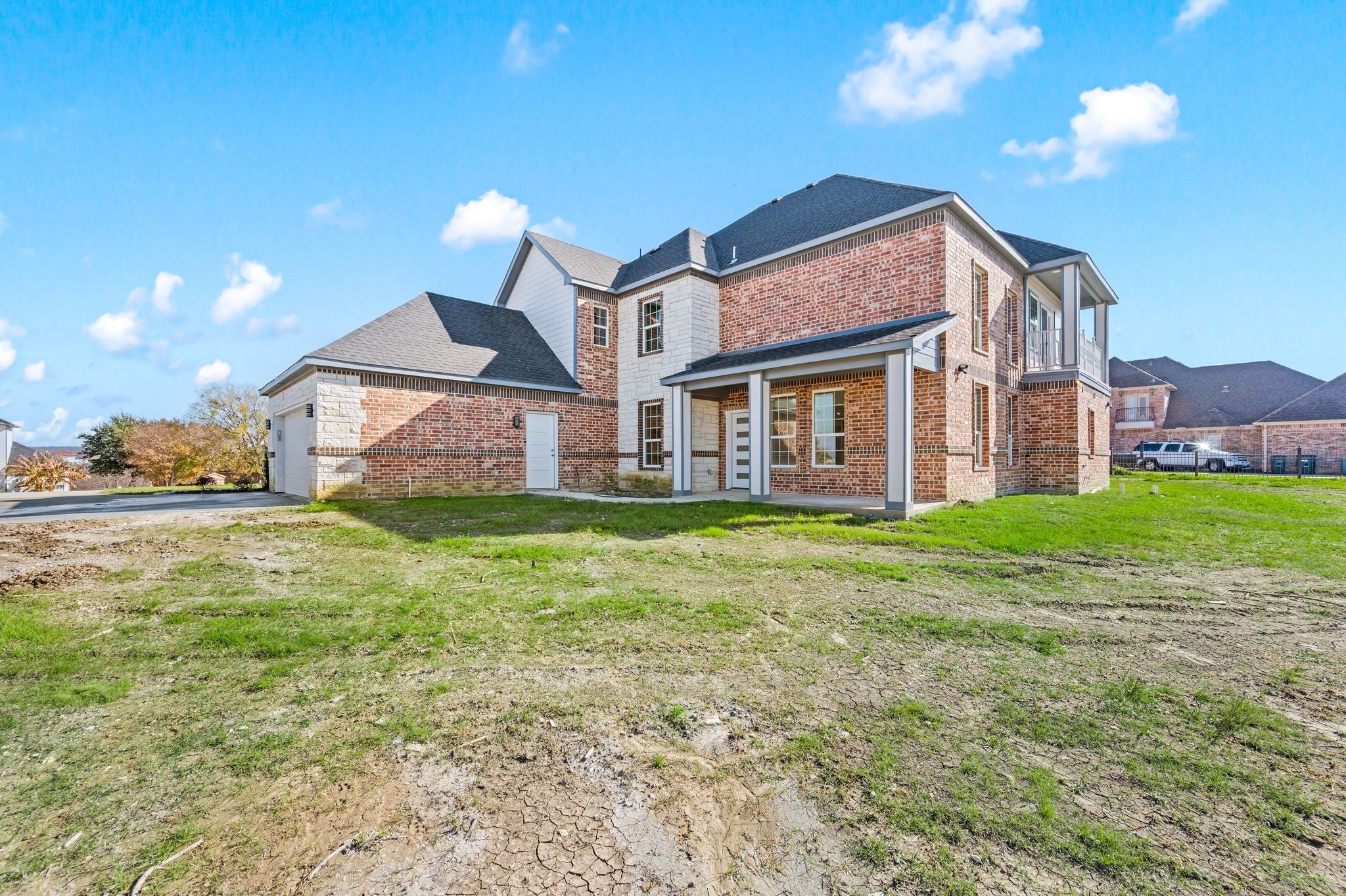 Grand Prairie, Texas, 75104, United States, 5 Bedrooms Bedrooms, ,5 BathroomsBathrooms,Residential,For Sale,2005426