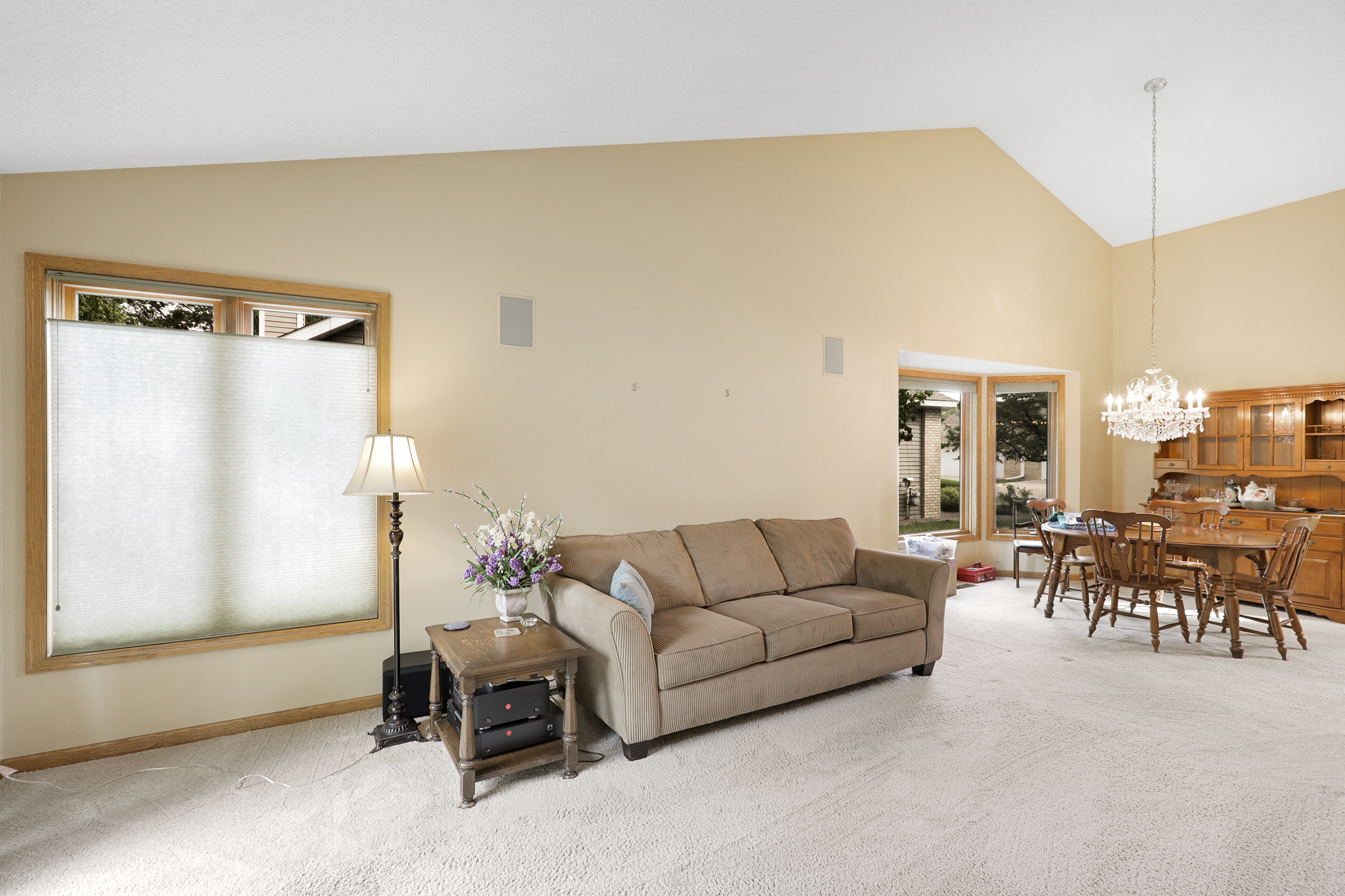  Single Level Living in St. Paul - 物件實景