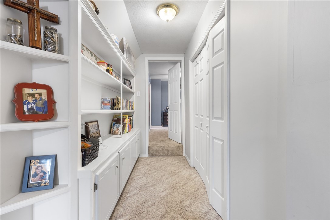 Harrison, Arkansas, 72601, United States, 5 Bedrooms Bedrooms, ,4 BathroomsBathrooms,Residential,For Sale,1934554