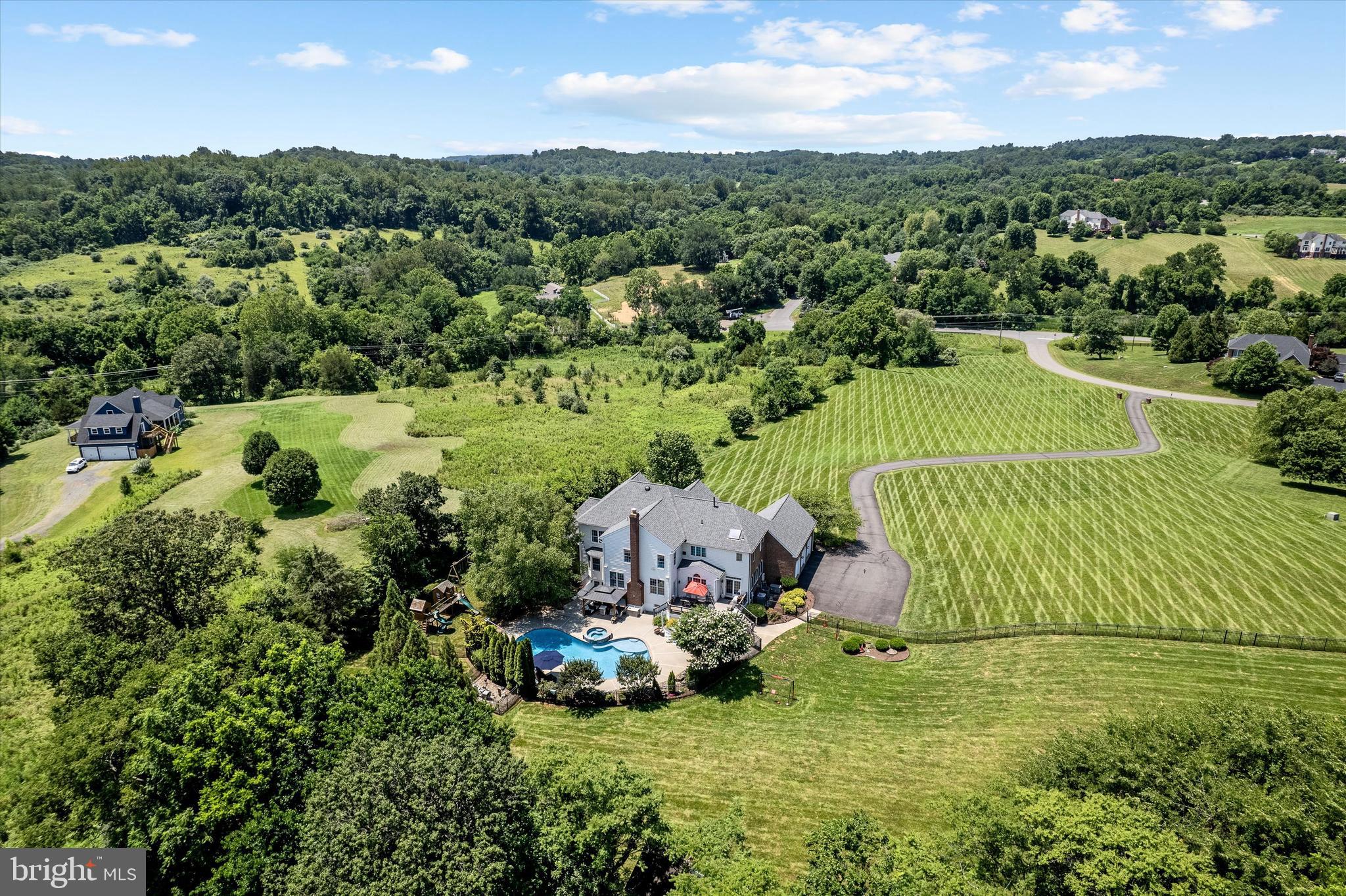 Leesburg, Virginia, 20175, United States, 4 Bedrooms Bedrooms, ,6 BathroomsBathrooms,Residential,For Sale,1975882