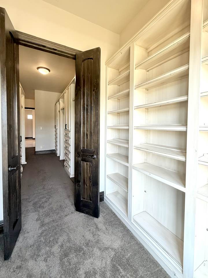 Carlsbad, New Mexico, 88220, United States, 4 Bedrooms Bedrooms, ,6 BathroomsBathrooms,Residential,For Sale,1974885