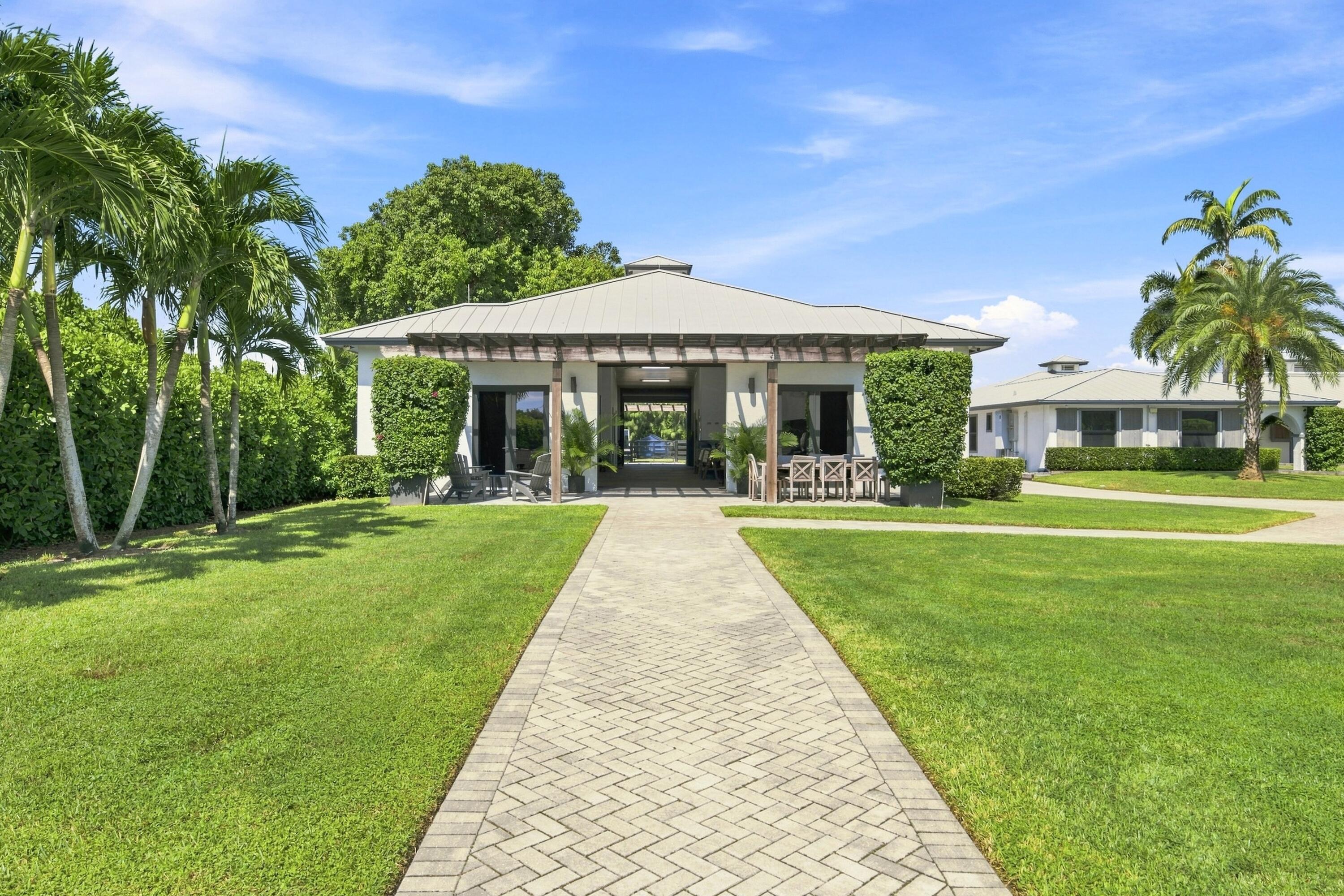  13155 Southfields Road - 物件實景