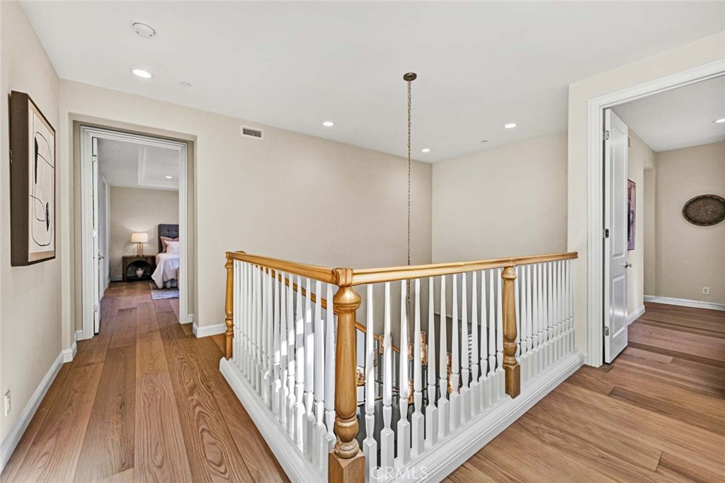 Lake Forest, California, 92630, United States, 4 Bedrooms Bedrooms, ,5 BathroomsBathrooms,Residential,For Sale,1988147