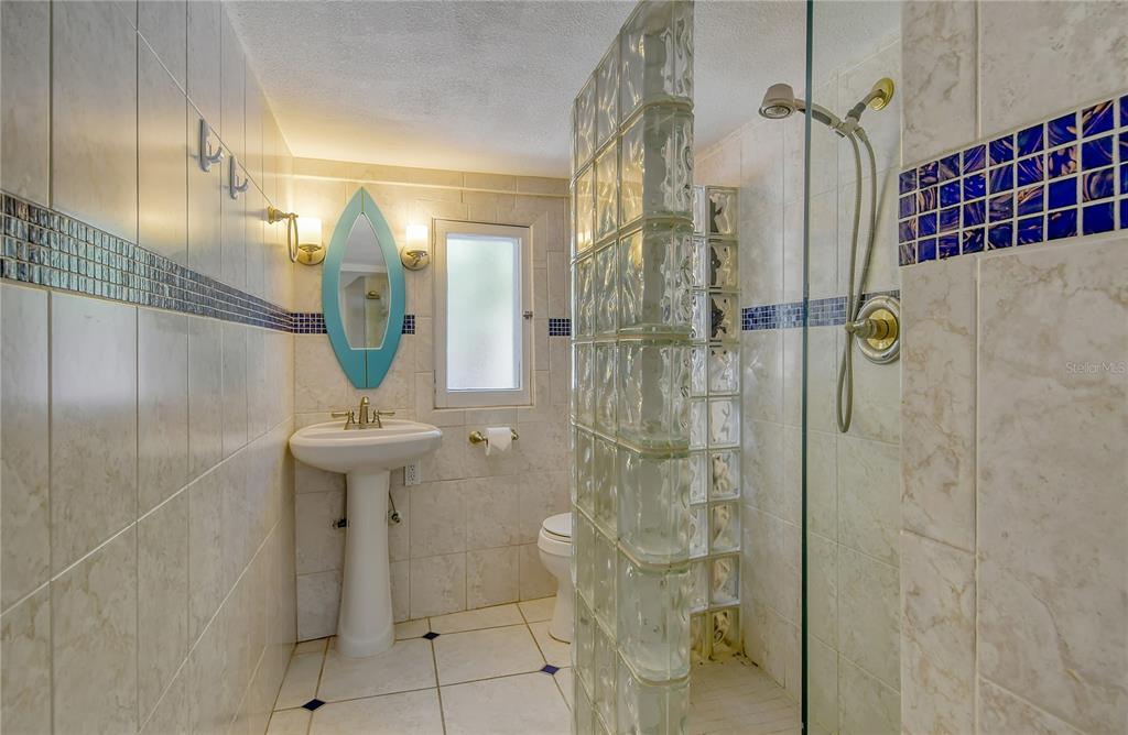Sarasota, Florida, 34236, United States, 3 Bedrooms Bedrooms, ,3 BathroomsBathrooms,Residential,For Sale,1743279